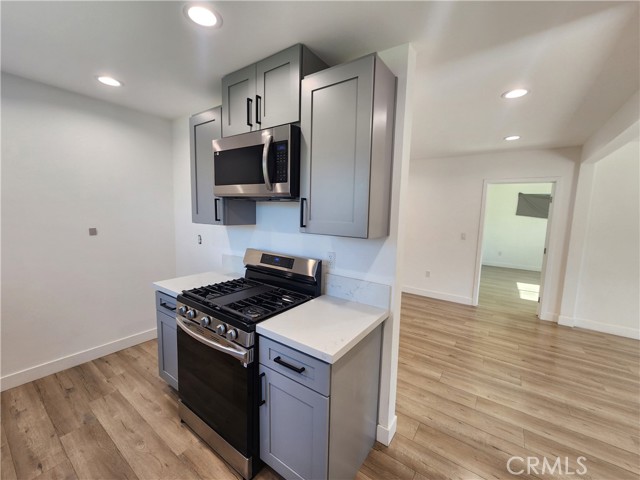 Detail Gallery Image 25 of 43 For 7665 Machrea, Tujunga,  CA 91042 - 3 Beds | 2 Baths