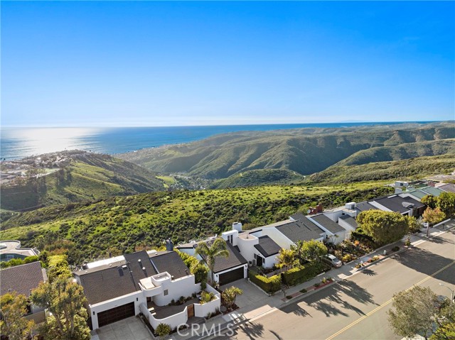 Detail Gallery Image 19 of 57 For 3253 Alta Laguna Blvd, Laguna Beach,  CA 92651 - 4 Beds | 4 Baths