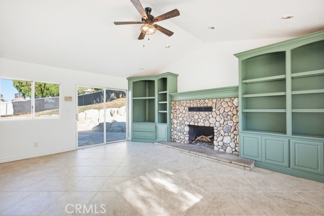 17380 Mockingbird Canyon, Riverside CA: https://media.crmls.org/medias/cad6ebad-241b-4029-a935-22be4668bc45.jpg