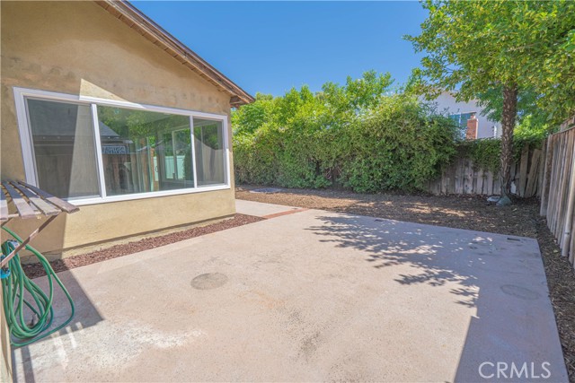 25688 Dorado Drive, Valencia CA: https://media.crmls.org/medias/cad7f1a7-c342-4c9a-979f-4e0375589f9c.jpg
