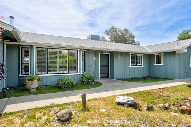 Detail Gallery Image 4 of 47 For 3310 Deer Run, Mariposa,  CA 95338 - 4 Beds | 3 Baths