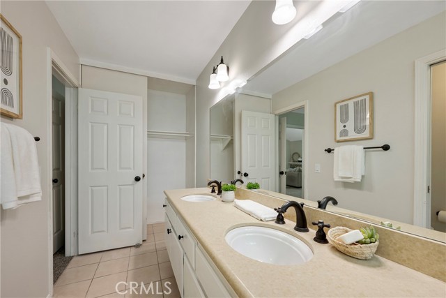 Detail Gallery Image 30 of 48 For 21182 via Este, Yorba Linda,  CA 92887 - 2 Beds | 2 Baths