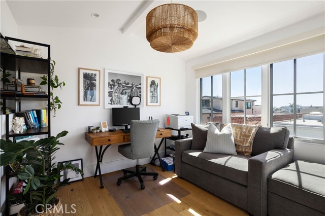 Detail Gallery Image 24 of 65 For 400 40th Street, Newport Beach,  CA 92663 - 7 Beds | 6/2 Baths