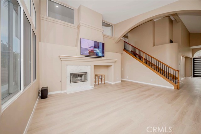 5338 S Chariton Avenue, Ladera Heights CA: https://media.crmls.org/medias/cada7b7b-4387-478c-8860-46e1ff310a08.jpg