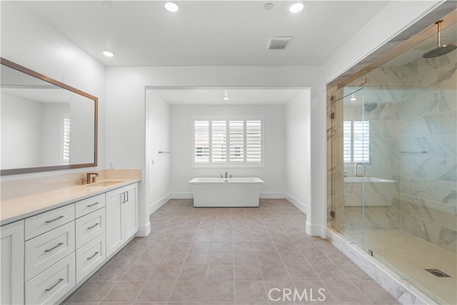 240 Sora, Irvine CA: https://media.crmls.org/medias/cadb40d1-d2ec-4e45-b028-962e6ae97f4d.jpg