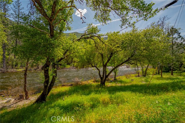 9977 Incline Road, El Portal CA: https://media.crmls.org/medias/cadc3a94-3263-49a1-9476-932b4048fe3c.jpg