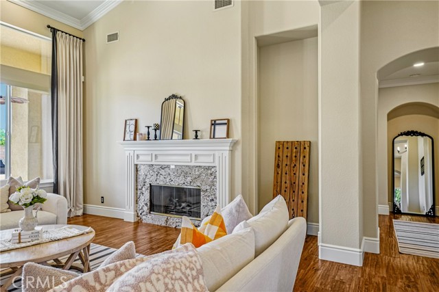 Detail Gallery Image 10 of 57 For 3931 Ashwood Circle, Corona,  CA 92881 - 4 Beds | 3/1 Baths
