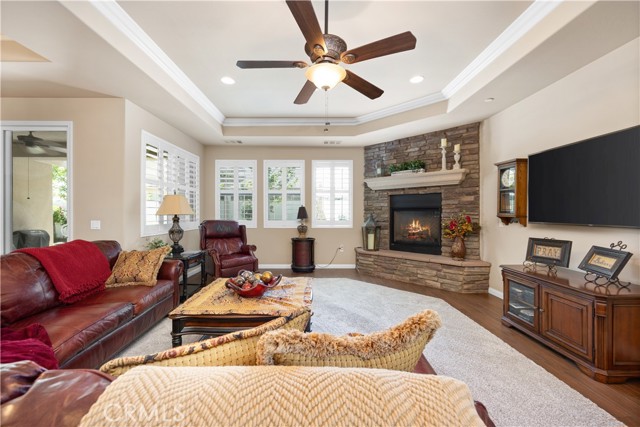 Detail Gallery Image 9 of 37 For 12401 Winterbourne, Bakersfield,  CA 93312 - 2 Beds | 2 Baths