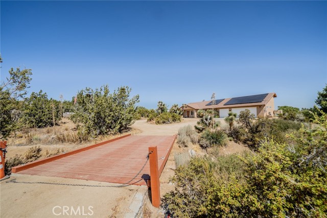 Detail Gallery Image 4 of 56 For 1990 Vista Rd, Pinon Hills,  CA 92371 - 3 Beds | 2 Baths