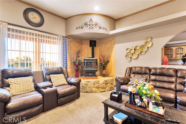4575 Kreuer Road, Phelan CA: https://media.crmls.org/medias/caddf2c3-9c8f-45be-948d-a12cfda83811.jpg