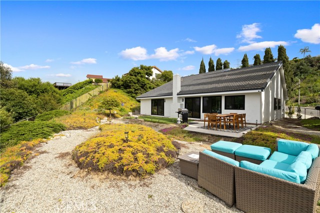 3310 Punta Del Este Drive, Hacienda Heights CA: https://media.crmls.org/medias/cade34dd-fcdb-4ca0-afaa-b6e788bd98d2.jpg