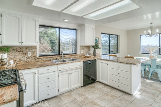 Detail Gallery Image 14 of 75 For 158 Acacia Ave, Oroville,  CA 95966 - 3 Beds | 2 Baths