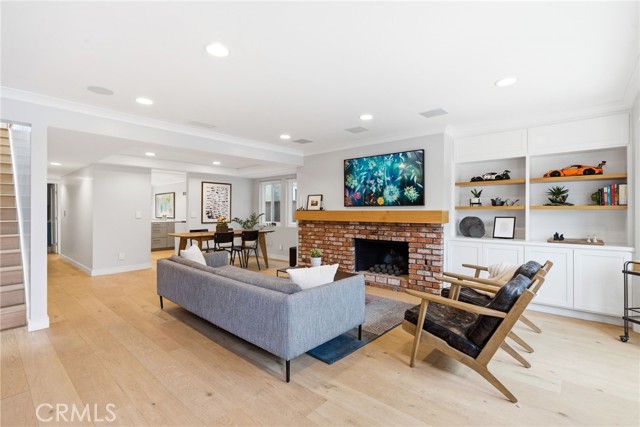 Detail Gallery Image 7 of 47 For 220 Detroit Ave, Huntington Beach,  CA 92648 - 3 Beds | 2/1 Baths