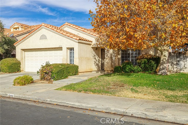 Detail Gallery Image 2 of 30 For 2153 Scott Ave, Palmdale,  CA 93550 - 3 Beds | 2 Baths