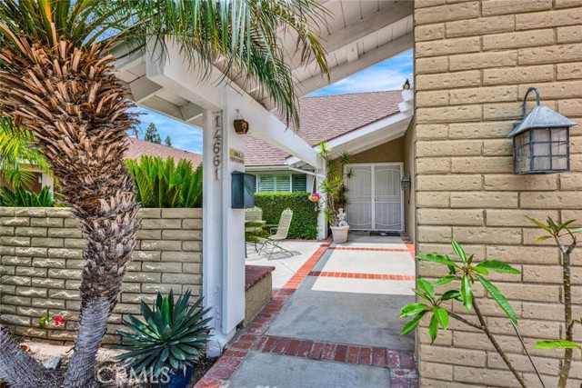 14661 Danborough Road, Tustin CA: https://media.crmls.org/medias/cae05c0a-3e8a-43d4-a693-036cd537659a.jpg