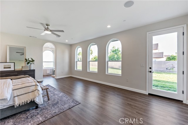 Detail Gallery Image 14 of 34 For 286 N Locan Ave, Fresno,  CA 93737 - 5 Beds | 4/1 Baths