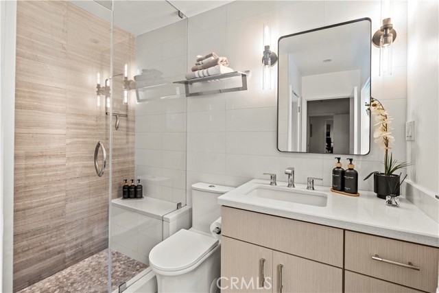 Detail Gallery Image 19 of 35 For 8963 Cynthia, West Hollywood,  CA 90069 - 2 Beds | 2 Baths