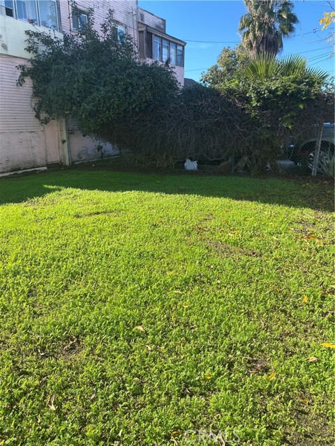 Detail Gallery Image 5 of 6 For 872 W 47th, Los Angeles,  CA 90037 - 2 Beds | 1 Baths