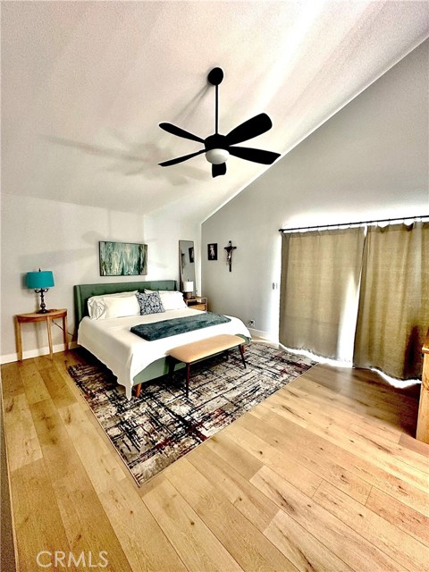 25482 Coral Wood Street, Lake Forest CA: https://media.crmls.org/medias/cae21875-5704-403e-bfb7-00baadb01b93.jpg