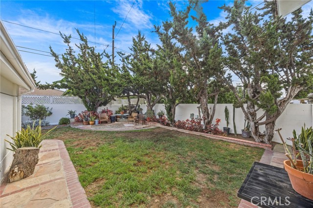 11432 Pollard Drive, Garden Grove CA: https://media.crmls.org/medias/cae23b39-48af-4cc6-9f31-7c533f4ff29c.jpg