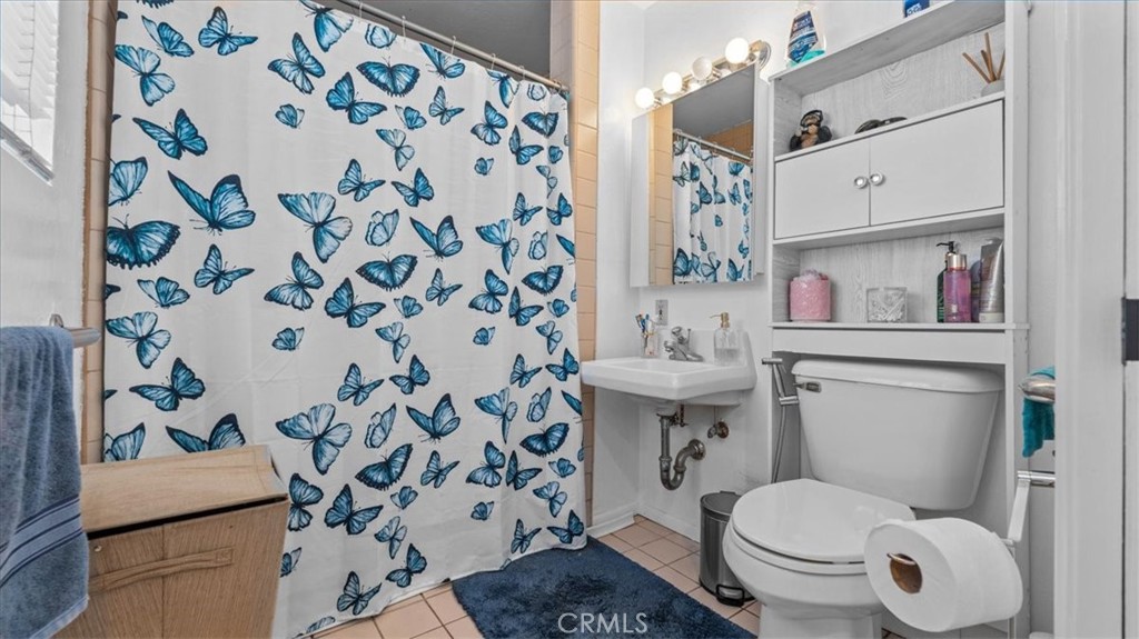 https://media.crmls.org/medias/cae2fa53-aa83-4e5f-8a78-0931248dfb83.jpg?preset=X-Large