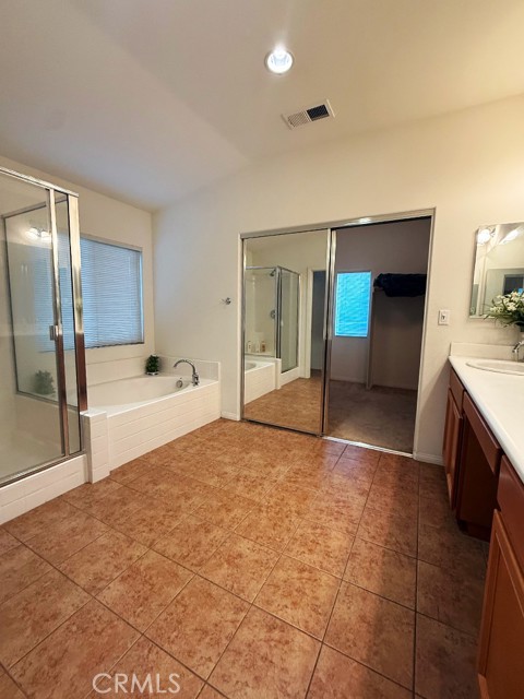 Detail Gallery Image 10 of 12 For 130 Boston, Beaumont,  CA 92223 - 5 Beds | 3 Baths