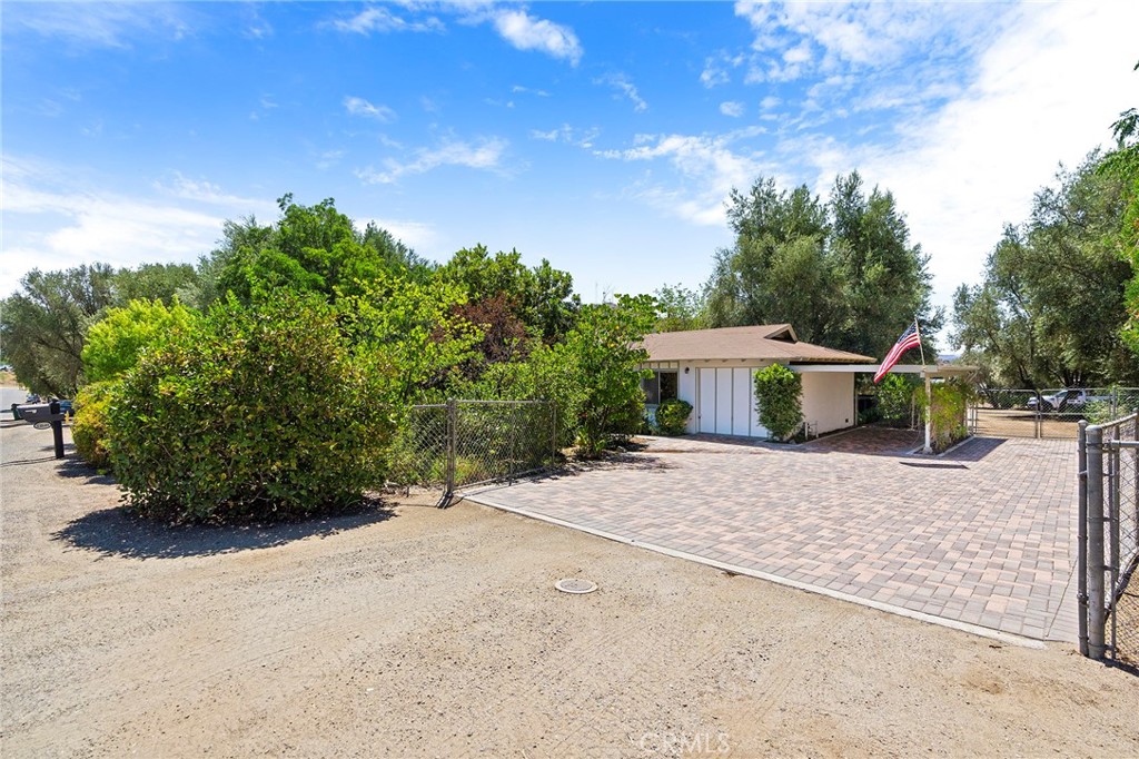 33849 Beverly Drive, Hemet, CA 92545