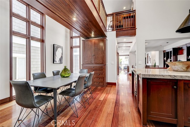 Detail Gallery Image 13 of 44 For 436 32nd St., Manhattan Beach,  CA 90266 - 4 Beds | 4 Baths