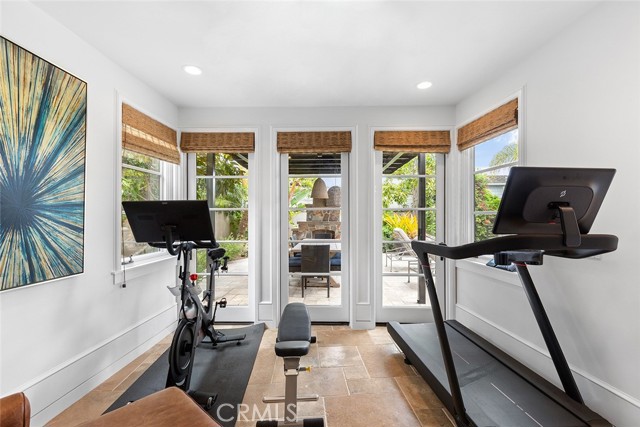 Detail Gallery Image 25 of 43 For 322 Emerald Bay, Laguna Beach,  CA 92651 - 6 Beds | 6/1 Baths