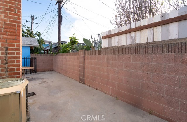 Detail Gallery Image 37 of 39 For 1805 N Central, Los Angeles,  CA 90059 - 4 Beds | 2 Baths