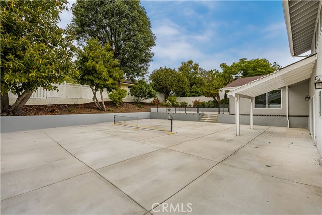 19201 Barrett Lane, North Tustin CA: https://media.crmls.org/medias/cae4b843-ca6a-443b-b655-3b1317b756c9.jpg