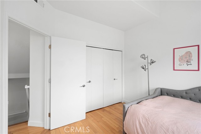 Detail Gallery Image 20 of 35 For 1733 Armacost Avenue #1,  Los Angeles,  CA 90025 - 3 Beds | 2/1 Baths