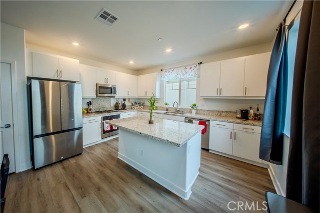 Front Image Thumbnail for CRCV26114980