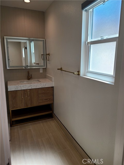 Detail Gallery Image 24 of 29 For 830 Ponderosa St, Orange,  CA 92866 - 2 Beds | 2 Baths