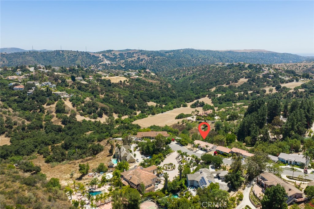 https://media.crmls.org/medias/cae58d59-2a8e-4b0b-aec8-14efadc517f2.jpg?preset=X-Large