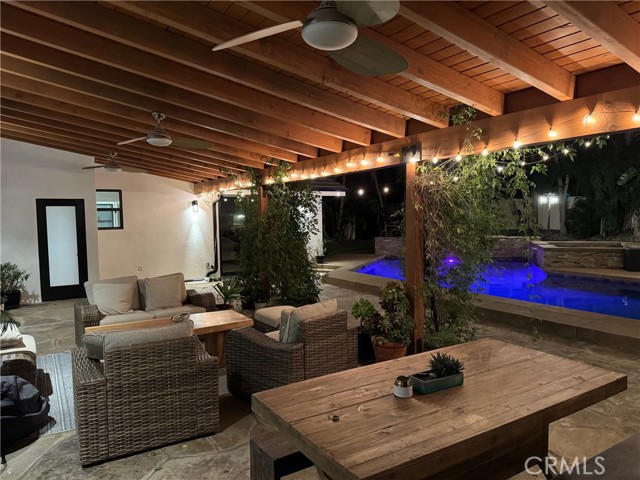 Detail Gallery Image 35 of 48 For 5511 Fenwood Ave, Woodland Hills,  CA 91367 - 5 Beds | 4 Baths