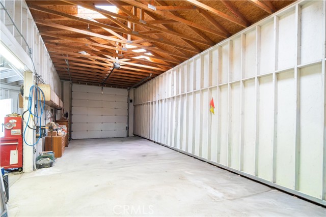 28132 Oak Spring Canyon, Canyon Country CA: https://media.crmls.org/medias/cae6285e-0f1e-49ad-a6a8-c23bd2a47564.jpg