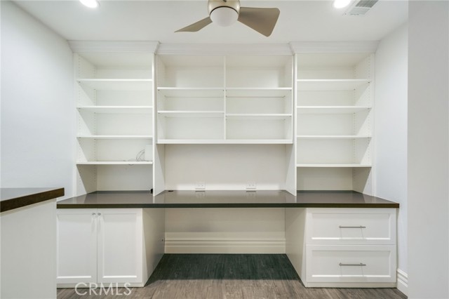 21192 Richmond Circle, Huntington Beach CA: https://media.crmls.org/medias/cae64a88-6032-4c8e-905f-362faf7f4ee4.jpg