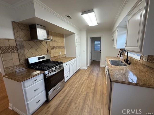 Detail Gallery Image 5 of 17 For 1818 Deserta, Glendora,  CA 91740 - 3 Beds | 2 Baths