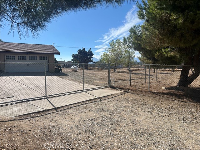 Detail Gallery Image 50 of 50 For 11575 Stuveling St, Oak Hills,  CA 92344 - 4 Beds | 2 Baths