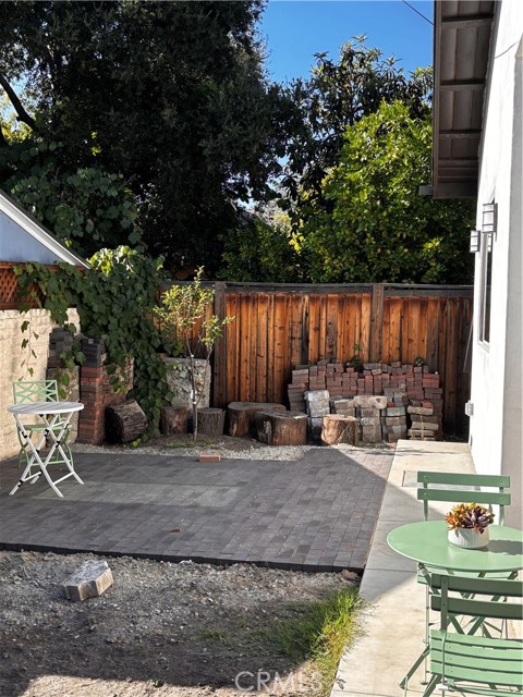 921 Berkeley Avenue, Claremont CA: https://media.crmls.org/medias/cae8276f-c8c0-480d-8c07-b4423813e422.jpg