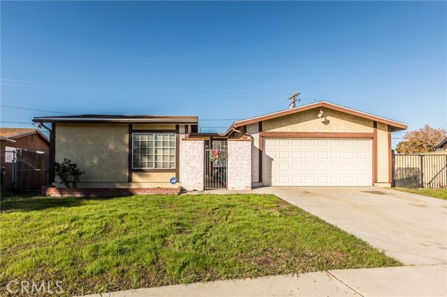 1394 Rogers Ln, San Bernardino, CA 92404