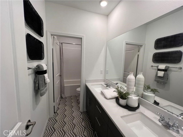 15279 Horizon Street, Fontana CA: https://media.crmls.org/medias/cae887c3-b8e4-444a-81fc-7eb3d057dd68.jpg