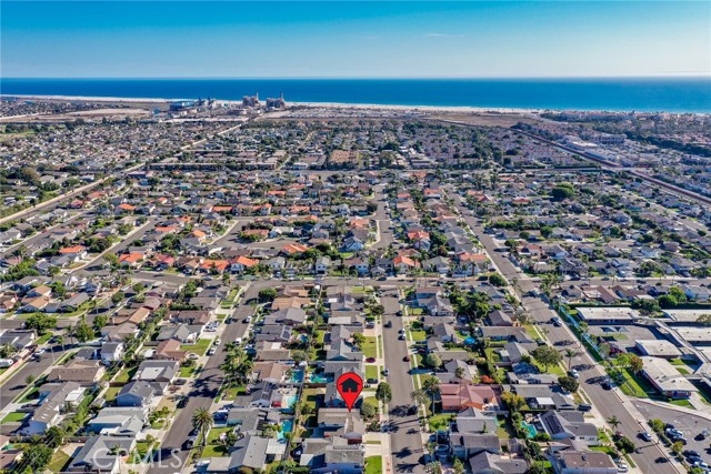 Detail Gallery Image 41 of 43 For 20642 Goshawk Ln, Huntington Beach,  CA 92646 - 5 Beds | 3 Baths