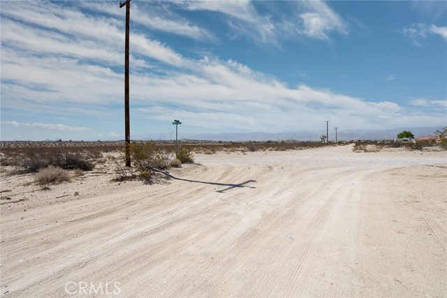 62826 Moonlight Mesa Street, Joshua Tree, California 92252, ,Land,For Sale,62826 Moonlight Mesa Street,CRIV23043925