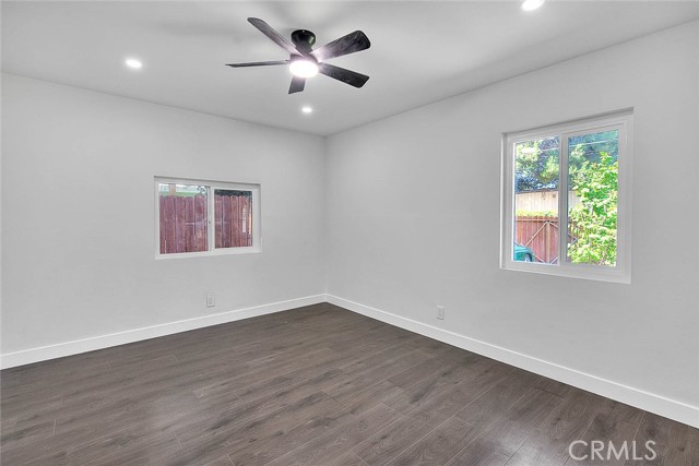 2112 California Avenue, Duarte CA: https://media.crmls.org/medias/caea56a2-5637-4a4e-9870-325adb625cd9.jpg