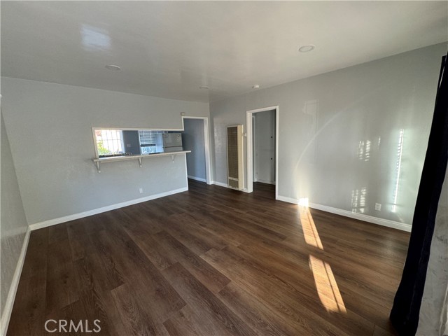 2404 N Eastern Avenue, Los Angeles CA: https://media.crmls.org/medias/caea60c9-7c95-4163-bf18-f232fde4631e.jpg