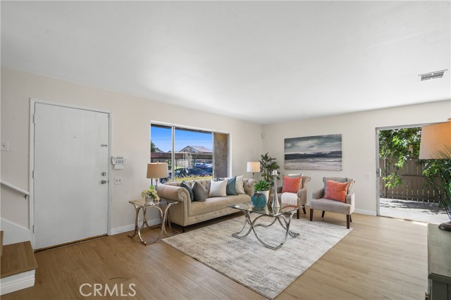 10468 Calico CT