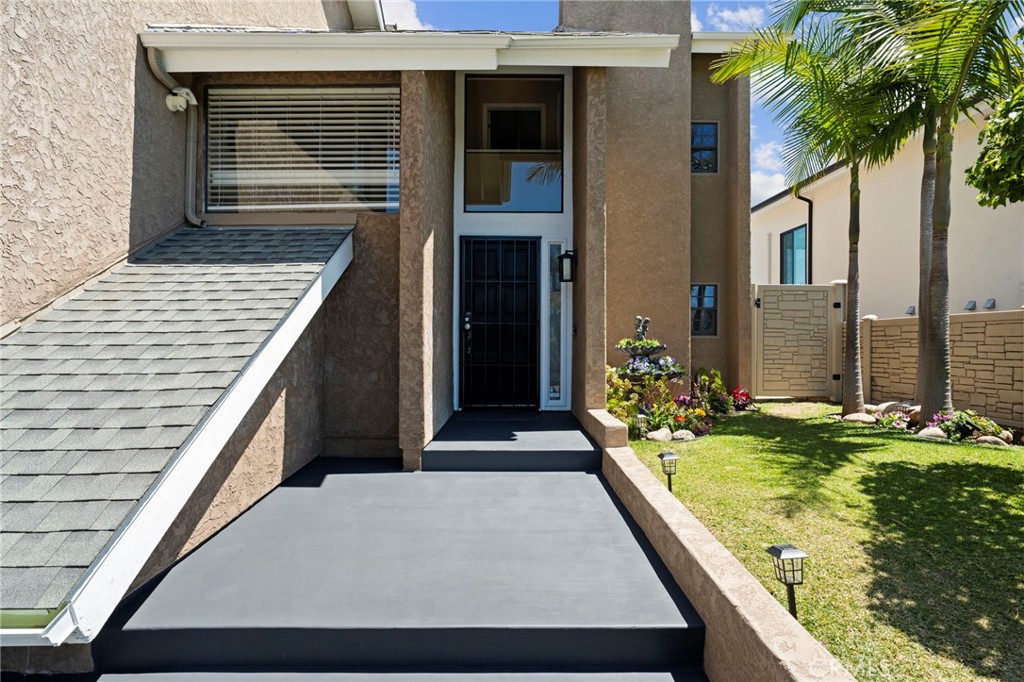 1269 Van Nuys - photo 18