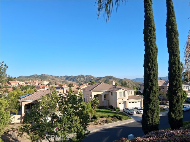 Detail Gallery Image 2 of 54 For 33 Corte Rivera, Lake Elsinore,  CA 92532 - 5 Beds | 3 Baths